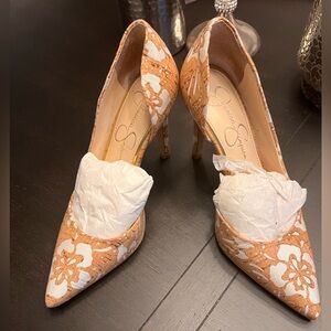 Jessica Simpson Pump